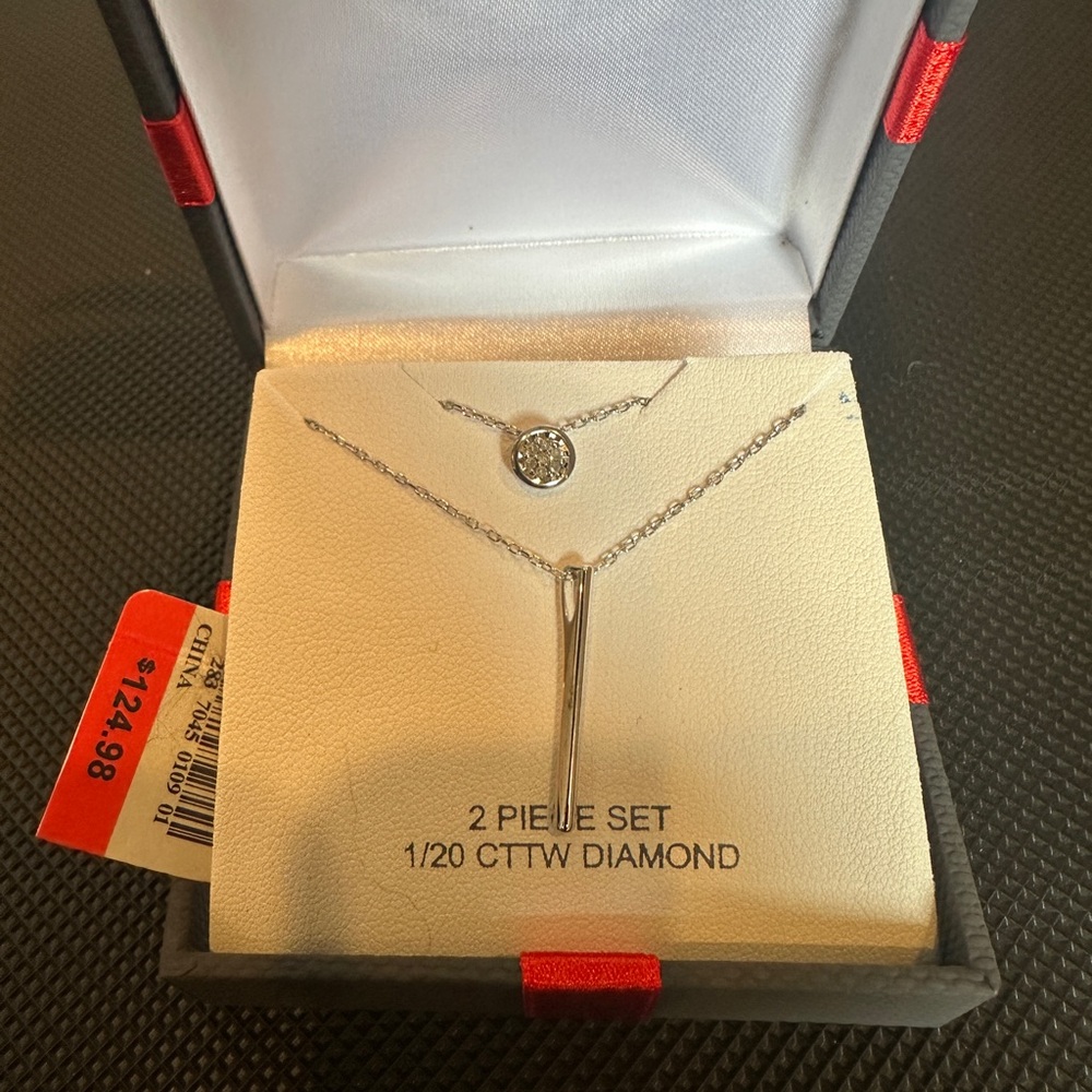 Elegant Diamond Necklace Set